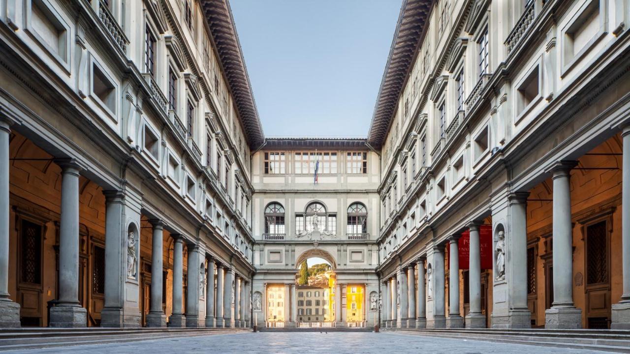 Historic Center Palace - Huge 4 Bedrooms Santa Croce Apartment - By Likehomeفلورنس المظهر الخارجي الصورة