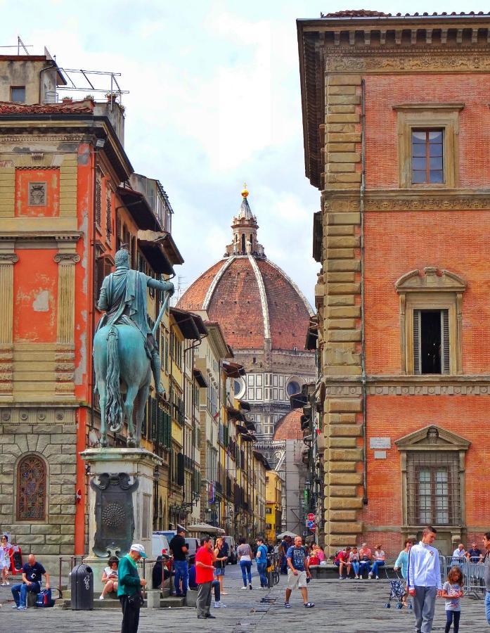 Historic Center Palace - Huge 4 Bedrooms Santa Croce Apartment - By Likehomeفلورنس المظهر الخارجي الصورة