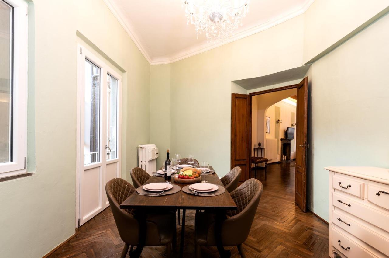 Historic Center Palace - Huge 4 Bedrooms Santa Croce Apartment - By Likehomeفلورنس المظهر الخارجي الصورة